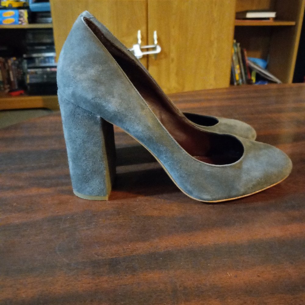 Grey pumps size 8.5